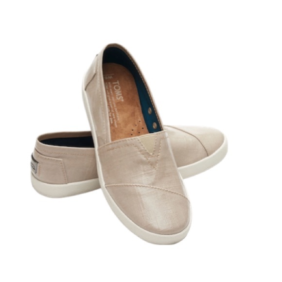 Toms Shoes - Patent Leather Toms